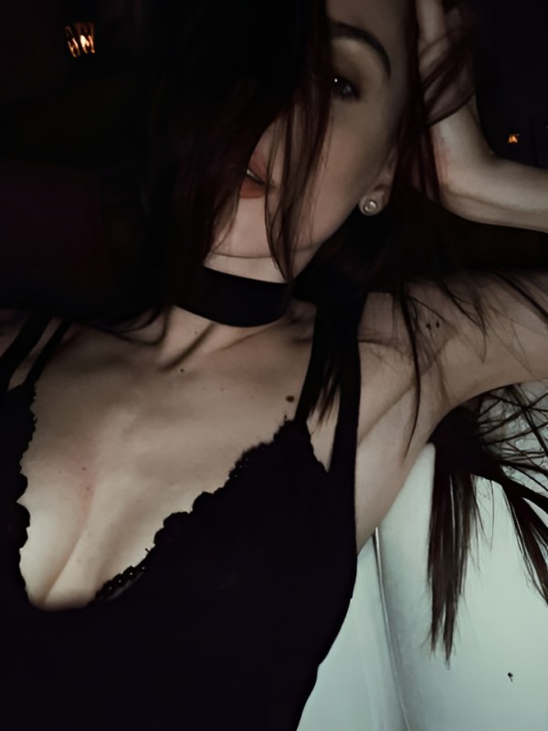 Ярослава привлекательная девушка из Мелеуза цена от 4000 руб